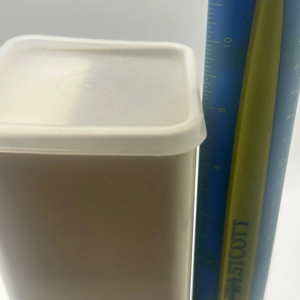 Vintage Tupperware Modular Mates Super Oval 5 Almond Beige 1614-2 with Lid USA